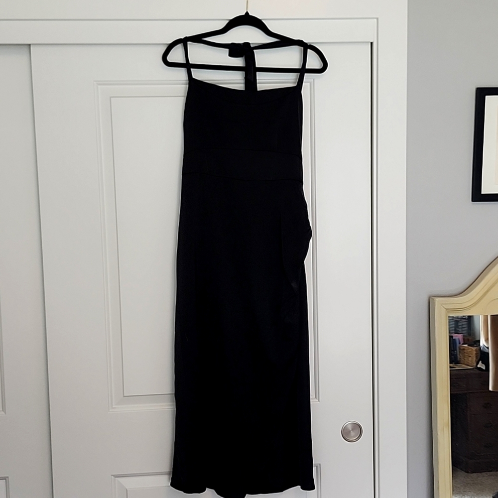 RIHOAS New w/Tags Halter Holiday Dress